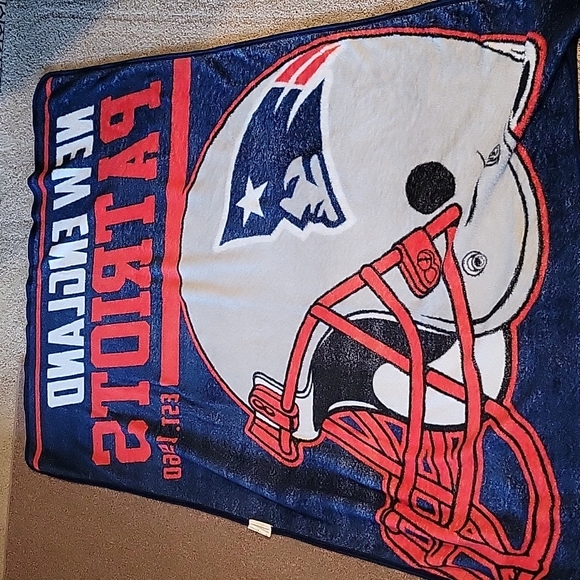 Throw blanket, light weight - Picture 2 of 6